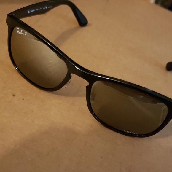 Black Ray Ban Polarized Sunglasses Brand New